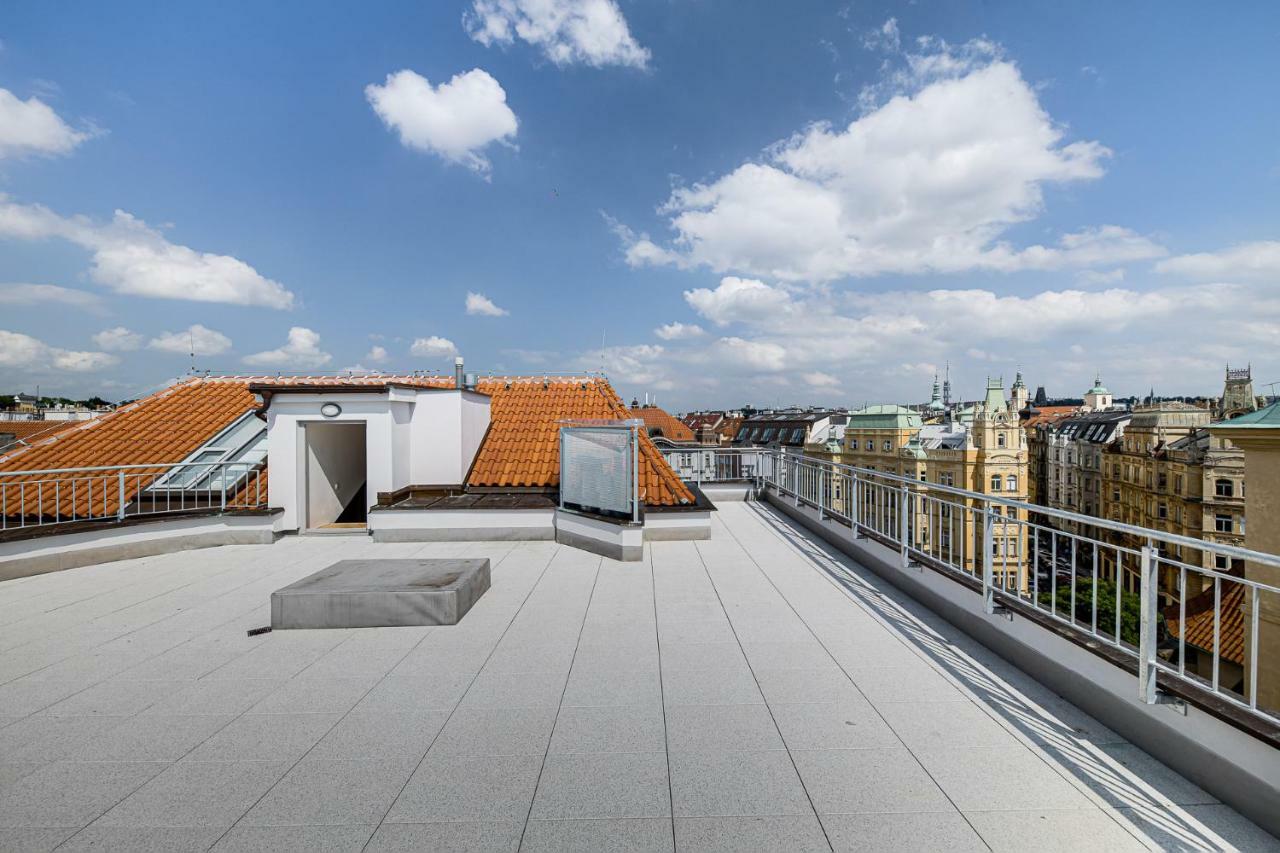 Gold Art Apartments Praha Bagian luar foto
