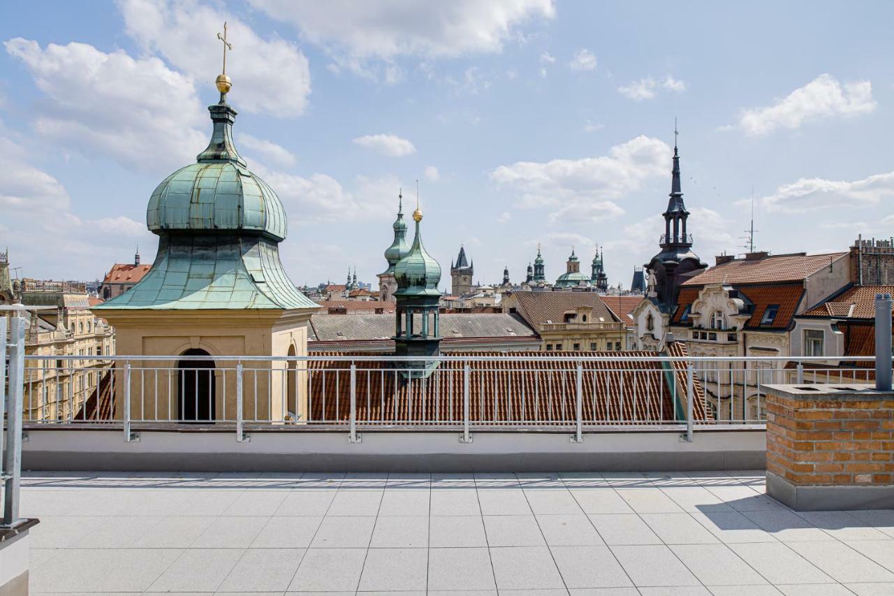 Gold Art Apartments Praha Bagian luar foto