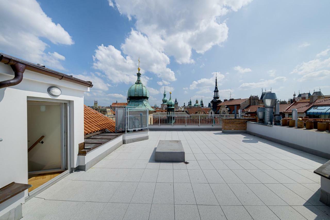 Gold Art Apartments Praha Bagian luar foto