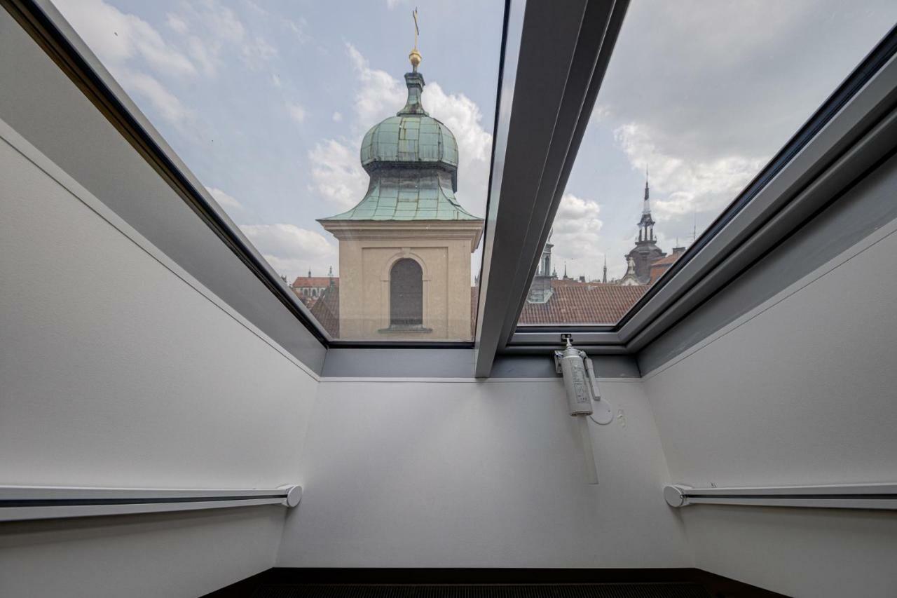 Gold Art Apartments Praha Bagian luar foto