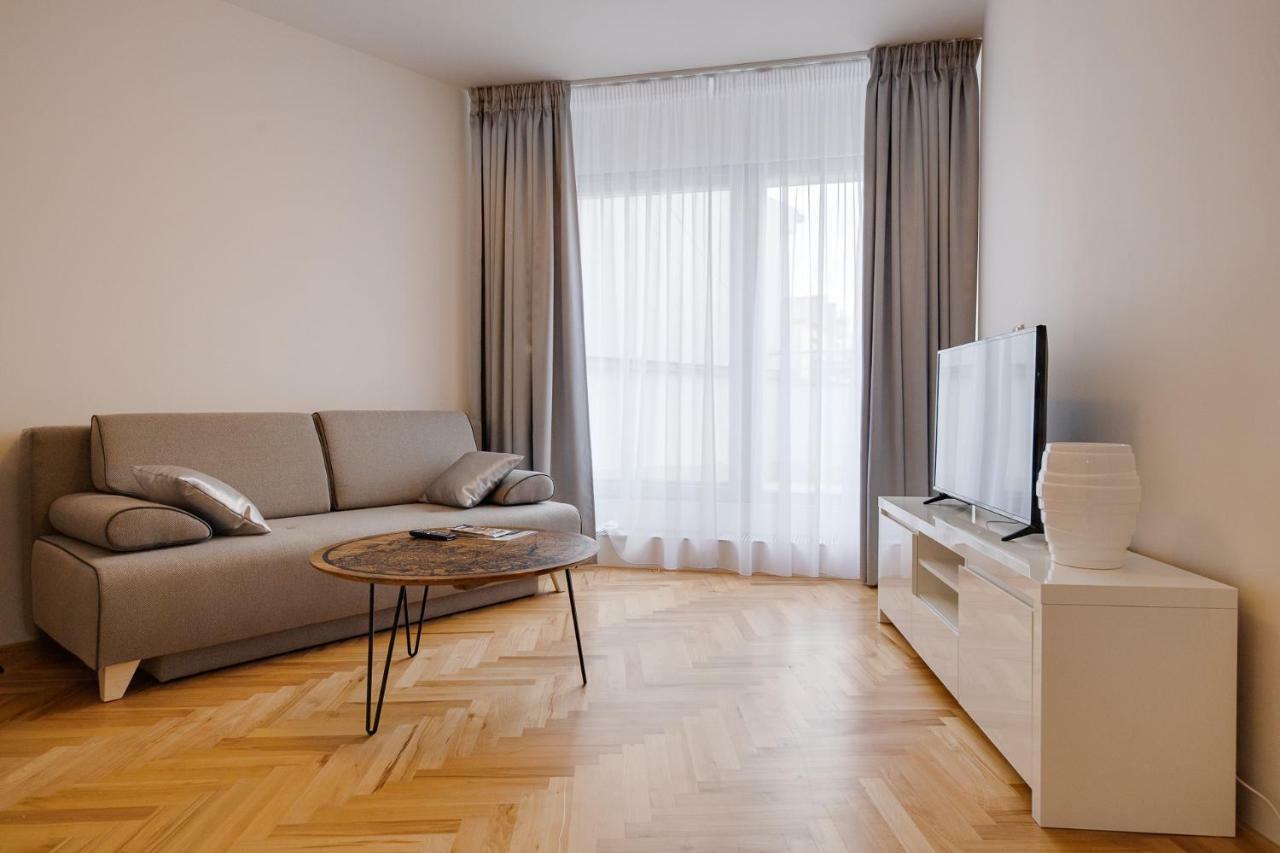 Gold Art Apartments Praha Bagian luar foto