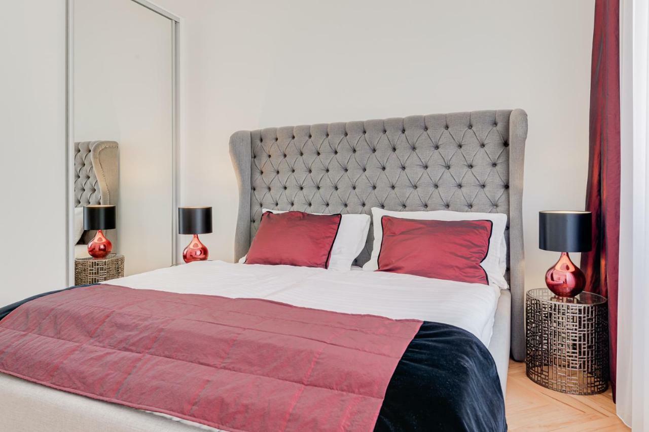 Gold Art Apartments Praha Bagian luar foto