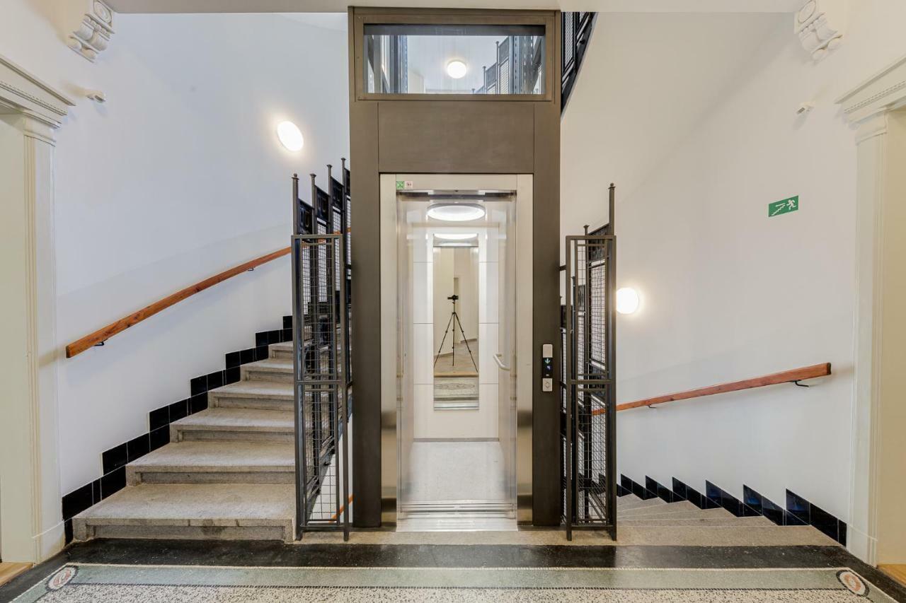 Gold Art Apartments Praha Bagian luar foto